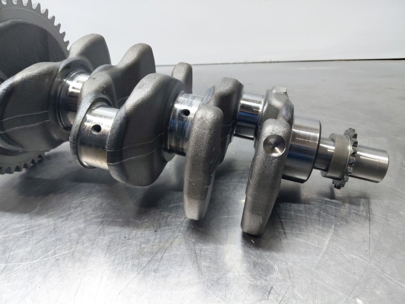 Recambio de cigueñal para toyota rav 4 plug-in hybrid advance referencia OEM IAM 1340125010  