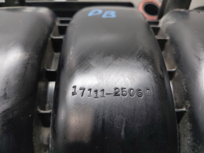 Recambio de colector admision para toyota rav 4 plug-in hybrid advance referencia OEM IAM 1712025020  