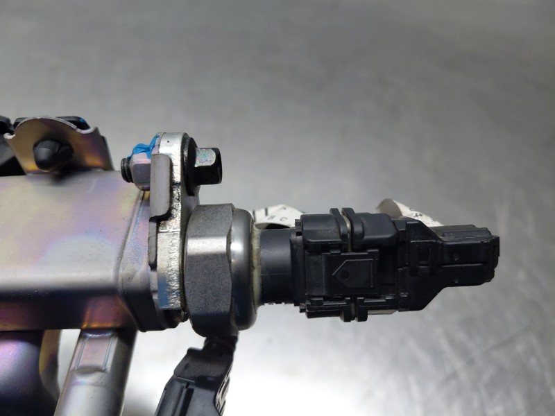 Recambio de rampa inyectora para toyota rav 4 plug-in hybrid advance referencia OEM IAM 2381425010  