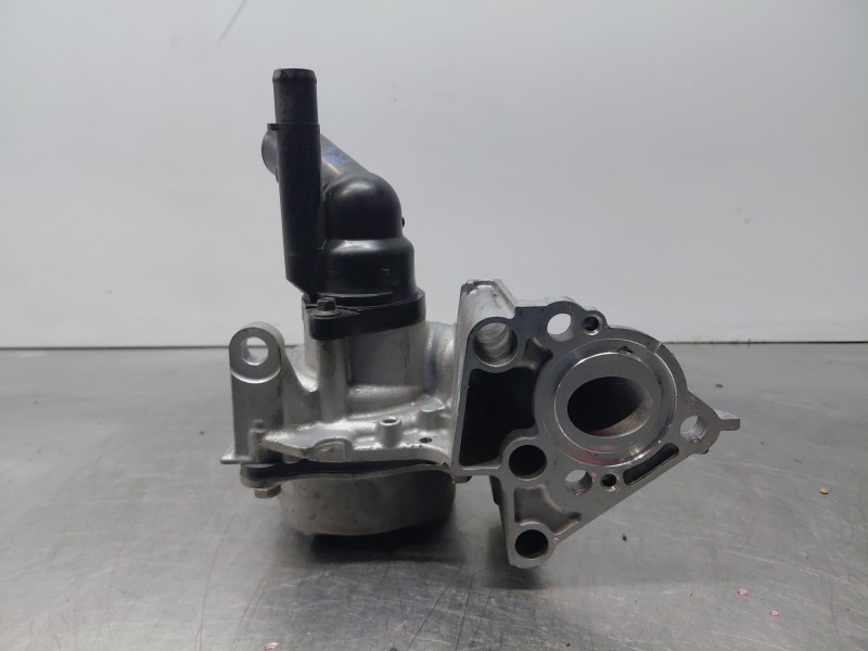 Recambio de bomba agua para toyota rav 4 plug-in hybrid advance referencia OEM IAM 1603225010  