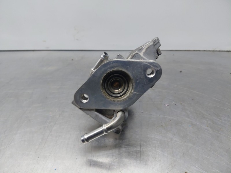 Recambio de valvula egr para toyota rav 4 plug-in hybrid advance referencia OEM IAM 2562024050  
