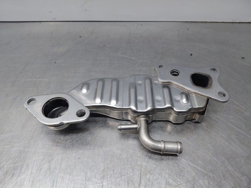 Recambio de enfriador egr para toyota rav 4 plug-in hybrid advance referencia OEM IAM 2568025060  