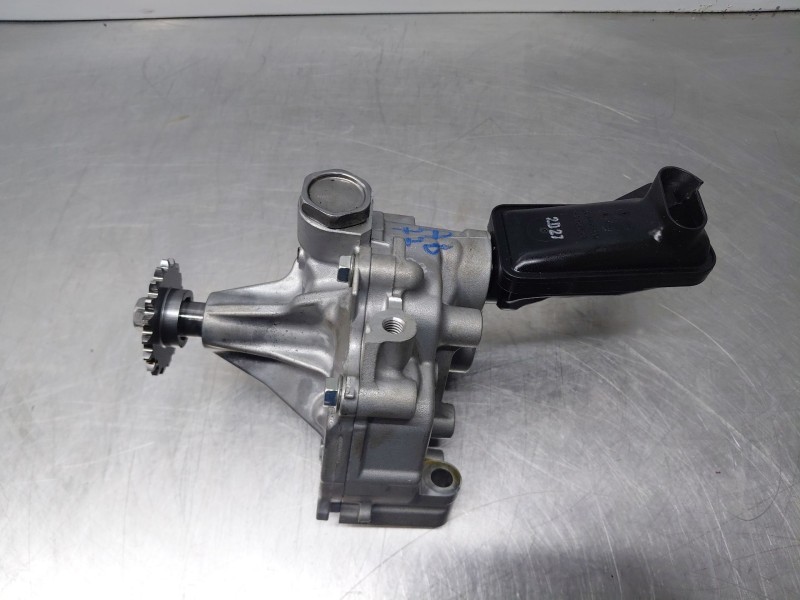 Recambio de bomba aceite para toyota rav 4 plug-in hybrid advance referencia OEM IAM 1510025032  