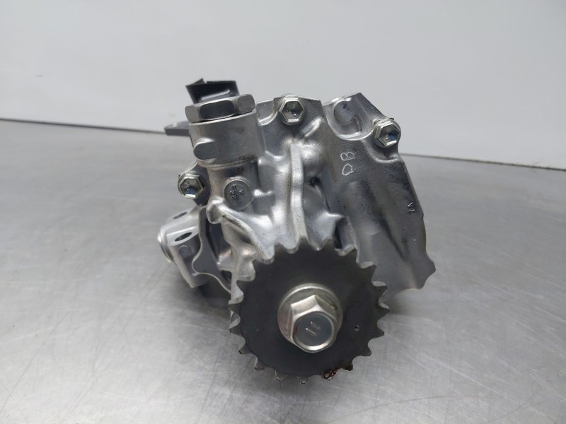 Recambio de bomba aceite para toyota rav 4 plug-in hybrid advance referencia OEM IAM 1510025032  