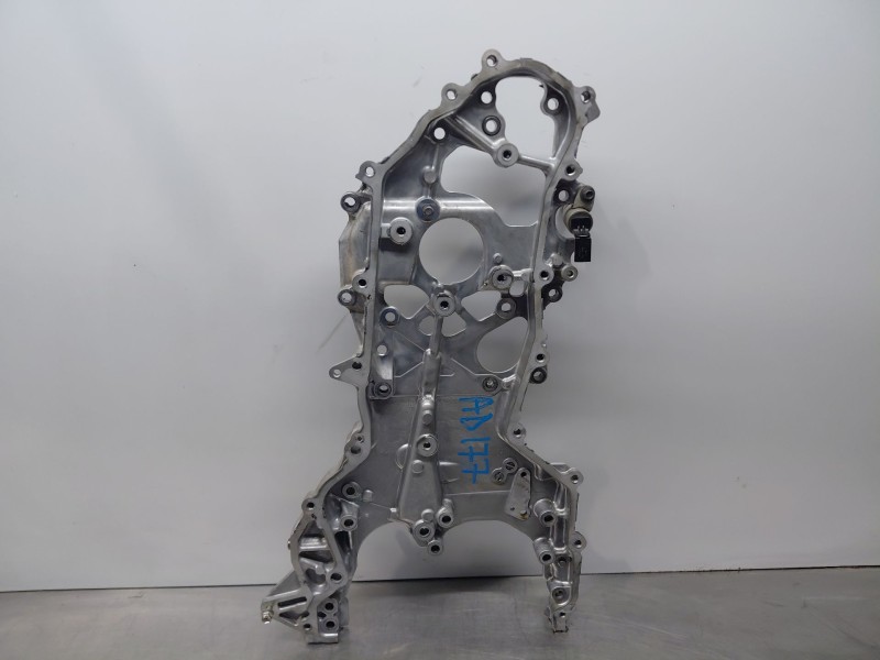 Recambio de tapa distribucion para toyota rav 4 plug-in hybrid advance referencia OEM IAM 1131025030  