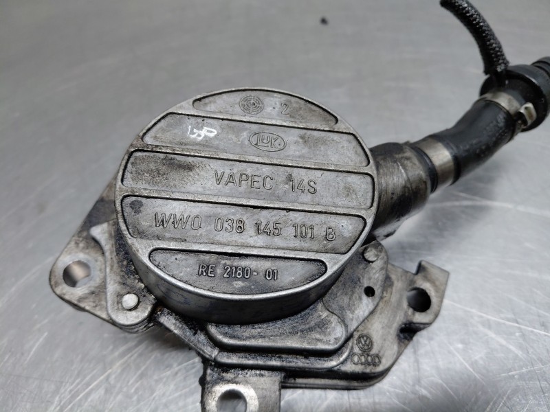 Recambio de depresor freno / bomba vacio para seat leon (1m1) 1.9 tdi referencia OEM IAM 038145101b  