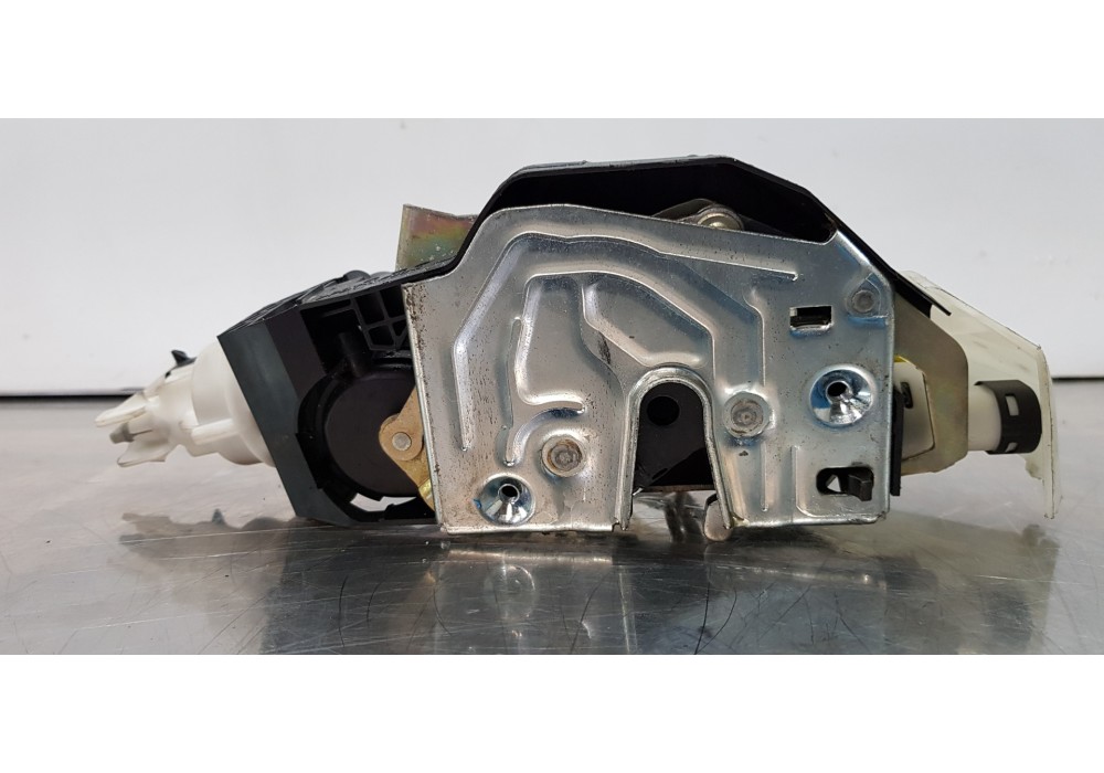 Recambio de cerradura puerta trasera izquierda para mercedes clase s (w220) berlina 430 (220.070) referencia OEM IAM 2207300435 