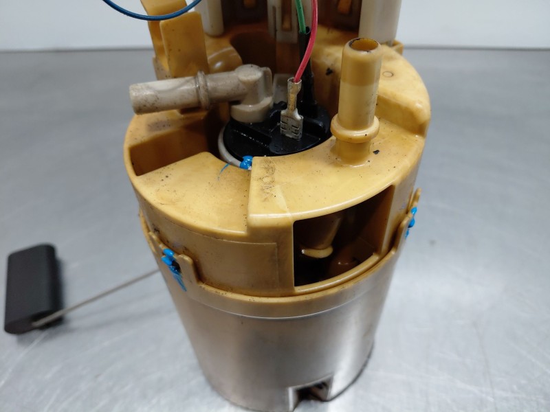 Recambio de aforador para bmw x5 (e70) xdrive 30 d referencia OEM IAM 16117195471  