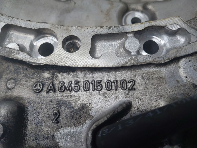 Recambio de tapa distribucion para mercedes-benz clase gla (w156) 200 d referencia OEM IAM A6510150400 A6450150102 