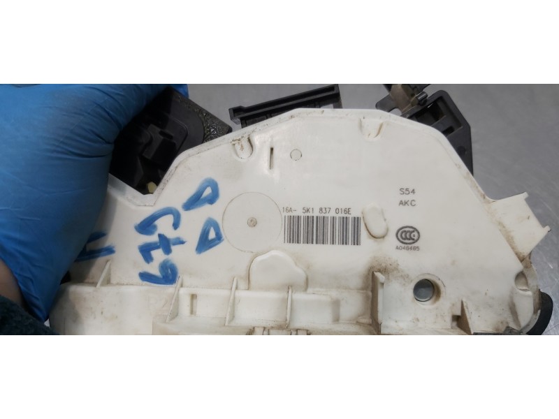 Recambio de cerradura puerta delantera derecha para volkswagen caddy furgón/kombi furgón bluemotion referencia OEM IAM 5K1837016 Recambio de cerradura puerta delantera derecha para volkswagen caddy furgón/kombi furgón bluemotion referencia OEM IAM 5K1837016