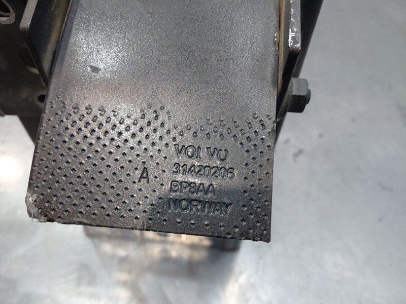 Recambio de refuerzo paragolpes delantero para volvo v90 kombi momentum referencia OEM IAM 31698665 31420206 