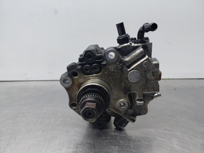 Recambio de bomba inyeccion para mercedes-benz clase gla (w156) 200 d referencia OEM IAM A6510701801  