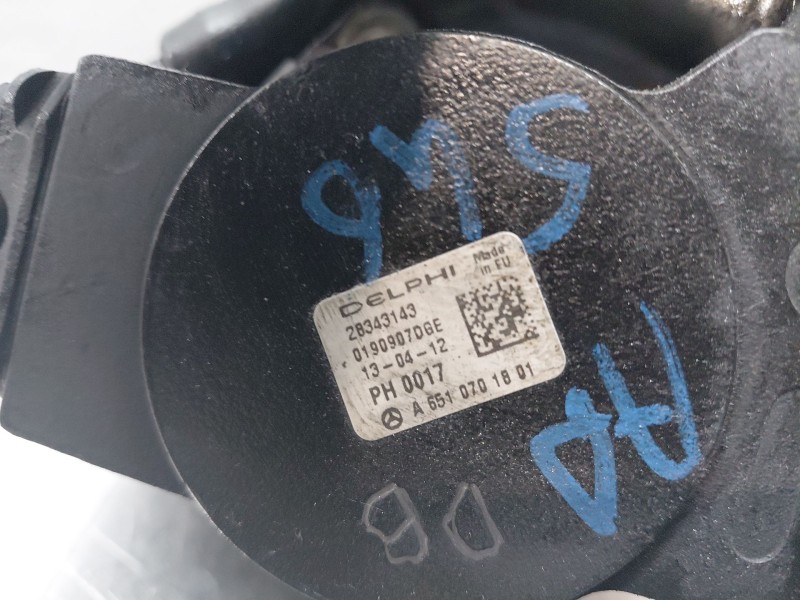 Recambio de bomba inyeccion para mercedes-benz clase gla (w156) 200 d referencia OEM IAM A6510701801  