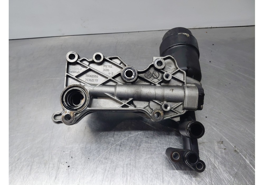 Recambio de soporte filtro aceite para mercedes-benz clase gla (w156) 200 d referencia OEM IAM A6511801210 A6511800565 