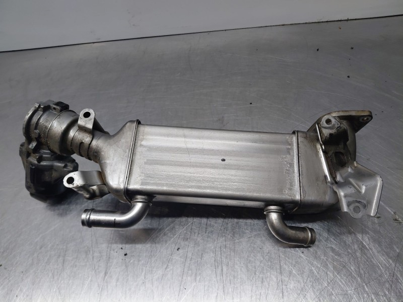 Recambio de enfriador egr para mercedes-benz clase gla (w156) 200 d referencia OEM IAM A6511400575  