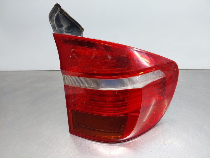 Recambio de piloto trasero derecho para bmw x5 (e70) xdrive 30 d referencia OEM IAM 63217200818  