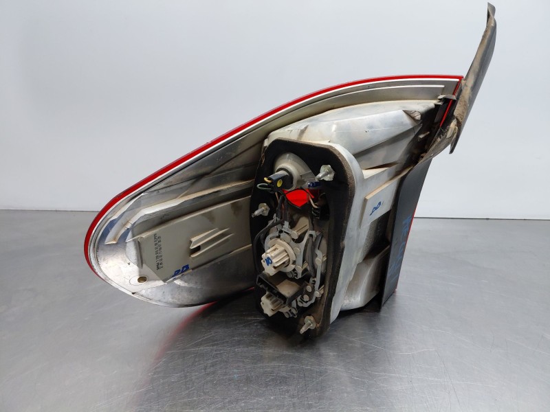 Recambio de piloto trasero derecho para bmw x5 (e70) xdrive 30 d referencia OEM IAM 63217200818  