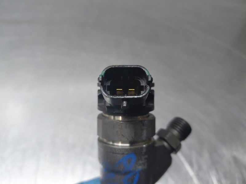 Recambio de inyector para renault scenic iv grand zen referencia OEM IAM 166003281R 0445110895 