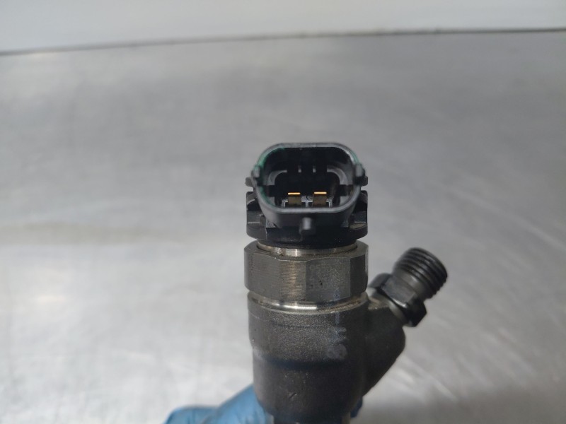 Recambio de inyector para renault scenic iv grand zen referencia OEM IAM 166003281R 0445110895 