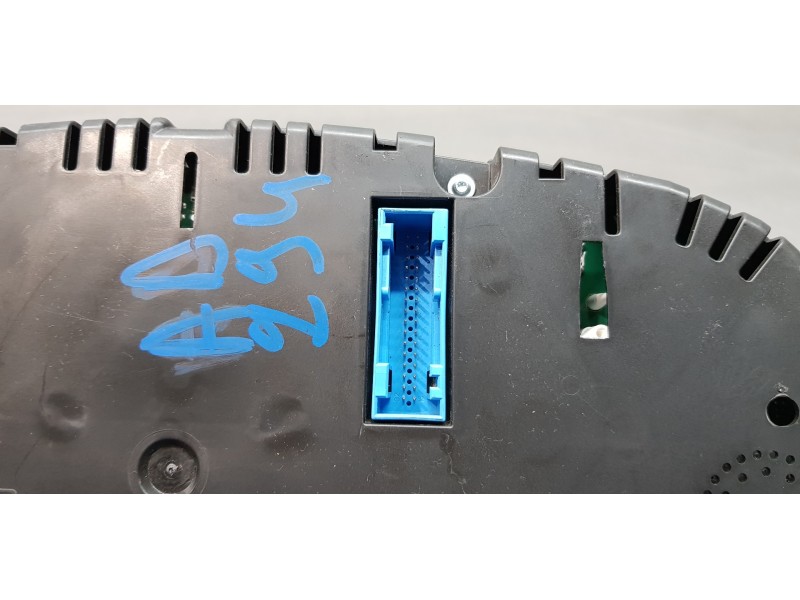 Recambio de cuadro instrumentos para volkswagen caddy ocio trendline bluemotion referencia OEM IAM 2K5920876F  