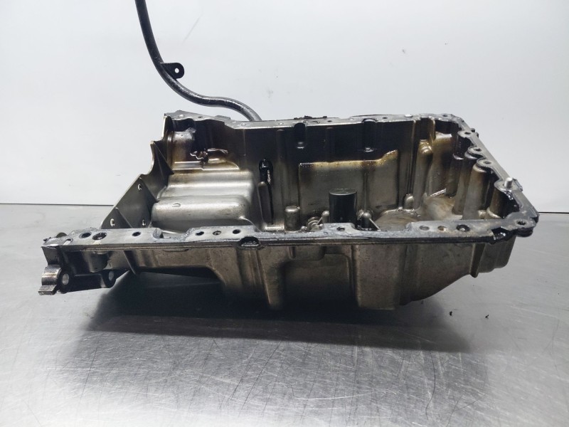 Recambio de carter para mercedes-benz clase gla (w156) 200 d referencia OEM IAM A6510107025 A6510140000 