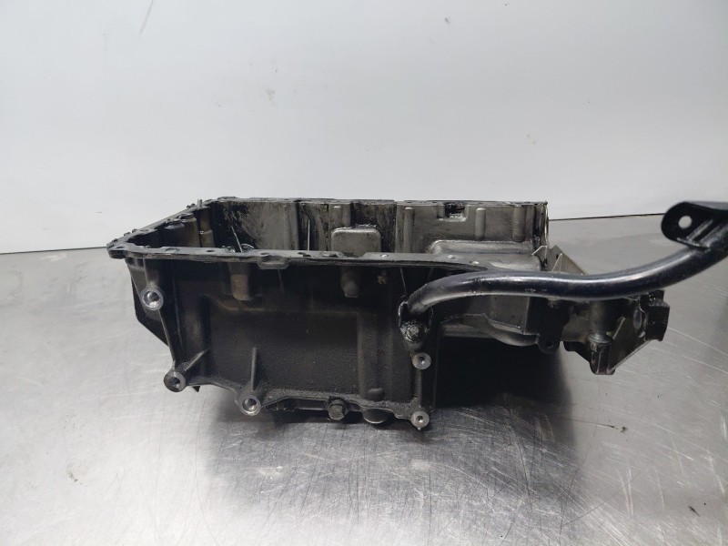 Recambio de carter para mercedes-benz clase gla (w156) 200 d referencia OEM IAM A6510107025 A6510140000 