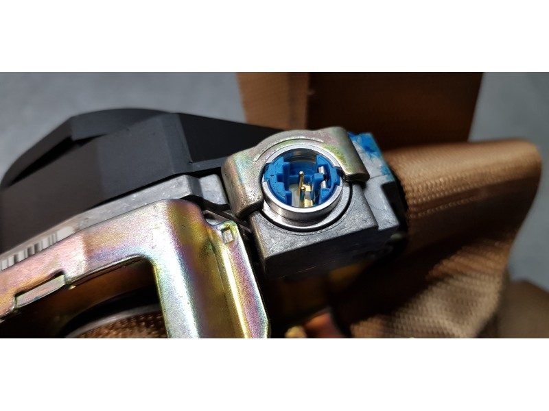 Recambio de cinturon seguridad delantero derecho para bmw serie 7 (e65/e66) 745i referencia OEM IAM 7037888  