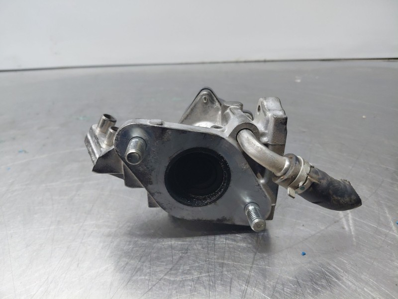 Recambio de valvula egr para toyota rav4 hybrid 4x2 advance referencia OEM IAM 2562024050 2568025060 