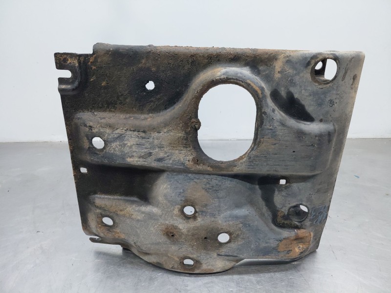 Recambio de cubrecarter para jeep cherokee (kj) sport referencia OEM IAM 52128540AA  