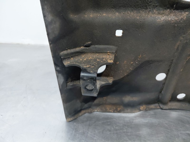 Recambio de cubrecarter para jeep cherokee (kj) sport referencia OEM IAM 52128540AA  