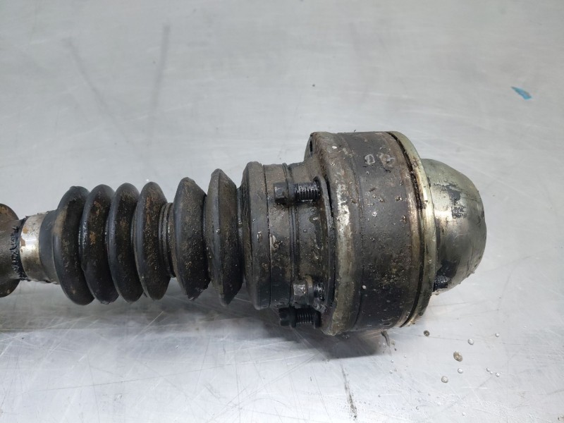 Recambio de transmision central delantera para jeep cherokee (kj) sport referencia OEM IAM 52111591AA  