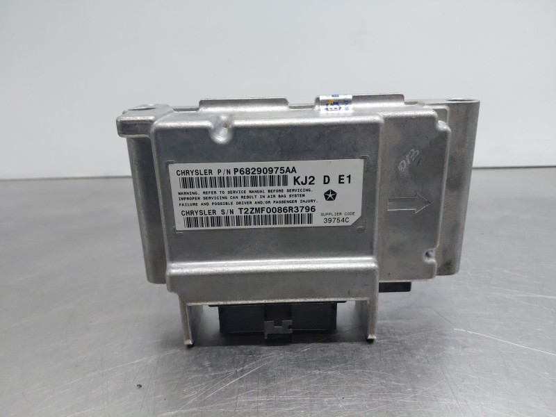 Recambio de centralita airbag para jeep cherokee (kj) sport referencia OEM IAM 56010501AE 68290975AA 