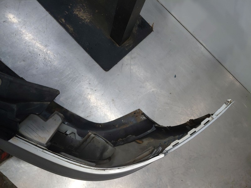 Recambio de paragolpes delantero para seat ibiza iii (6l1) 1.4 tdi referencia OEM IAM 6L0807217DR 6L0807217DRGRU 