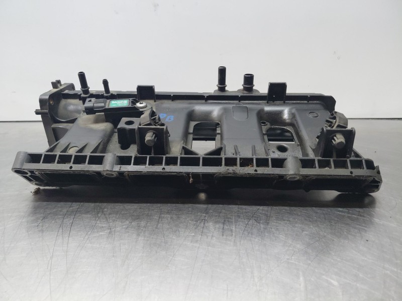 Recambio de colector admision para renault megane iii berlina 5 p gt line referencia OEM IAM 140030983R  