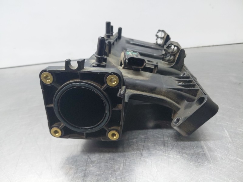 Recambio de colector admision para renault megane iii berlina 5 p gt line referencia OEM IAM 140030983R  