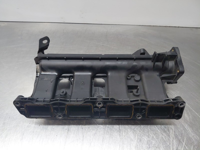 Recambio de colector admision para renault megane iii berlina 5 p gt line referencia OEM IAM 140030983R  