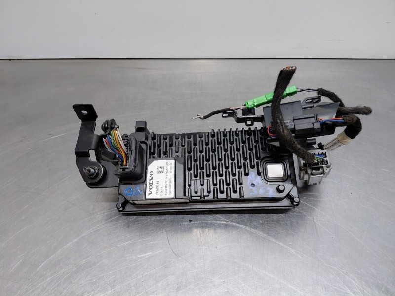 Recambio de sensor de aparcamiento para volvo v90 kombi momentum referencia OEM IAM 32243044  