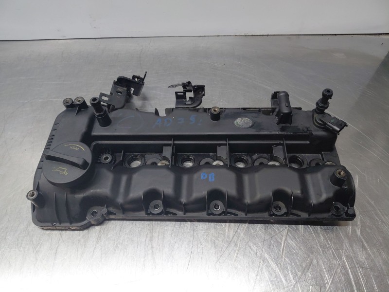 Recambio de tapa balancines para hyundai tucson tl referencia OEM IAM 224102A600  