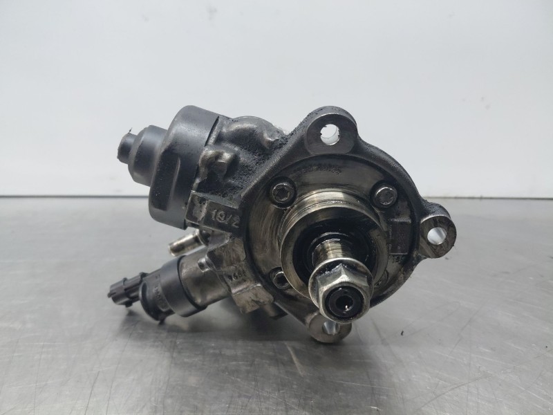 Recambio de bomba inyeccion para hyundai tucson tl referencia OEM IAM 331002A600  