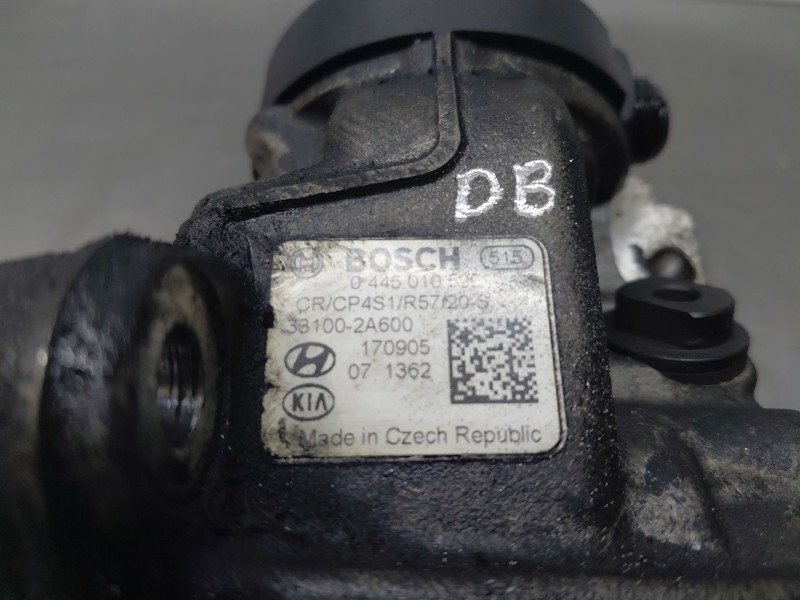 Recambio de bomba inyeccion para hyundai tucson tl referencia OEM IAM 331002A600  