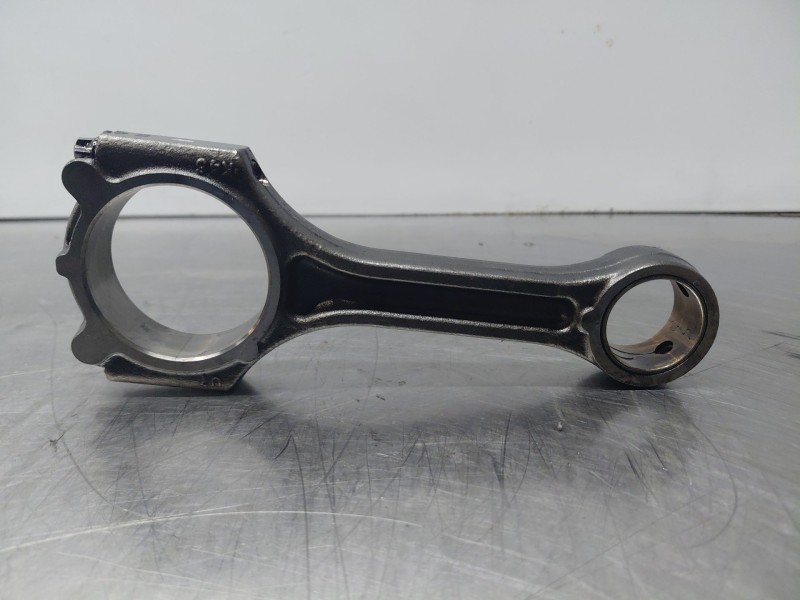 Recambio de biela para hyundai tucson tl referencia OEM IAM 235102A400  