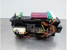 Recambio de caja reles / fusibles para mercedes-benz clase a (w176) design referencia OEM IAM A2469067100   2