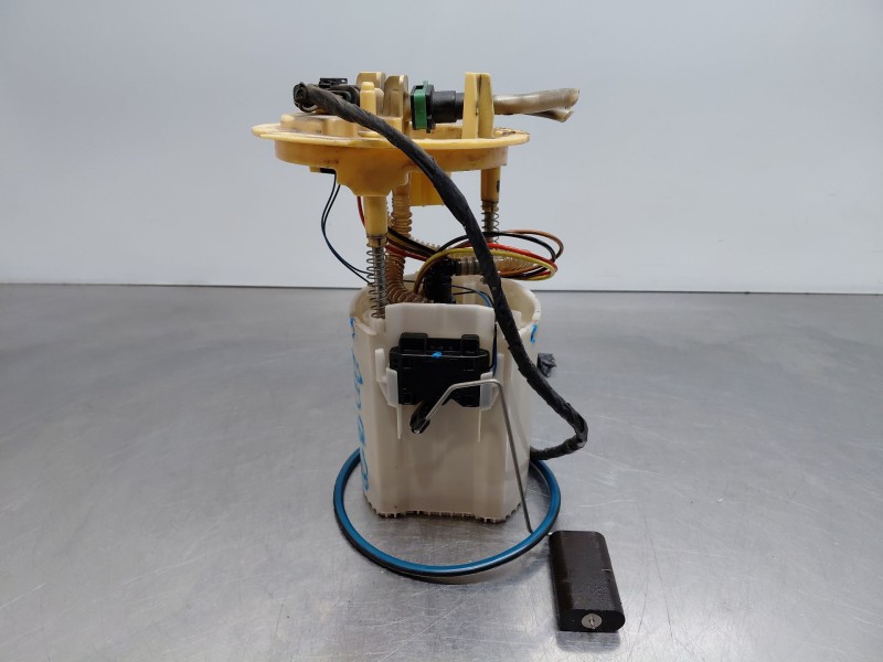 Recambio de aforador para mercedes-benz clase a (w176) design referencia OEM IAM A2464701494  