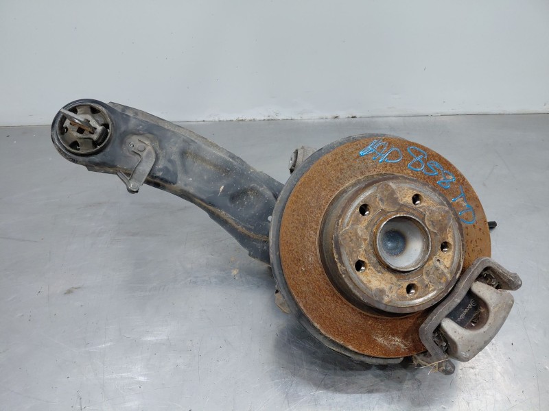 Recambio de mangueta trasera derecha para mercedes-benz clase a (w176) design referencia OEM IAM A2463503641 A2463500506 