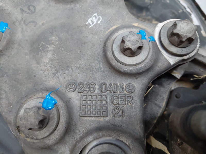 Recambio de mangueta trasera derecha para mercedes-benz clase a (w176) design referencia OEM IAM A2463503641 A2463500506 