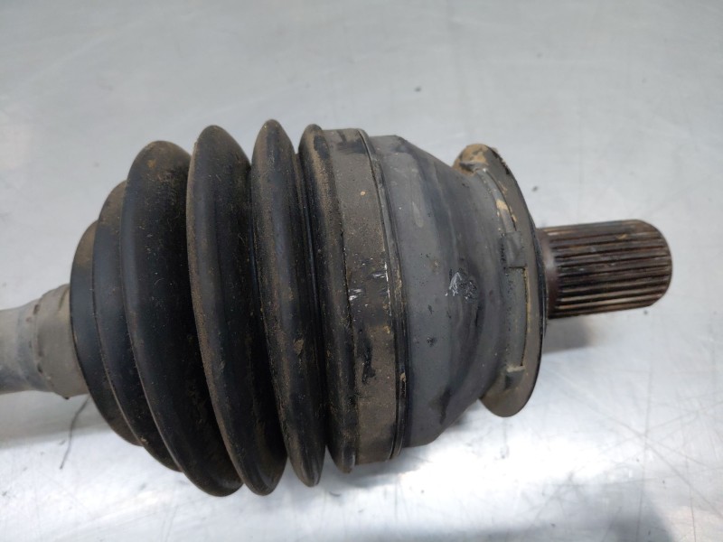 Recambio de transmision delantera derecha para mercedes-benz clase a (w176) design referencia OEM IAM A2463303200  