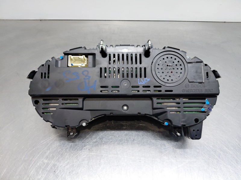 Recambio de cuadro instrumentos para mercedes-benz clase a (w176) design referencia OEM IAM A1769008303  