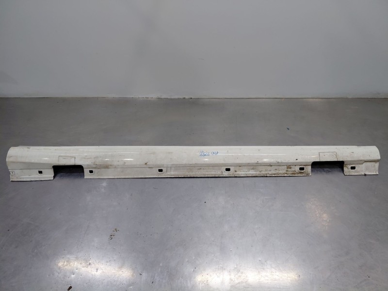 Recambio de faldon lateral para mercedes-benz clase a (w176) design referencia OEM IAM A1766900740  