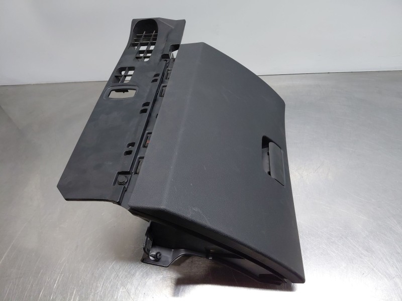 Recambio de guantera para mercedes-benz clase a (w176) design referencia OEM IAM A1766800091  