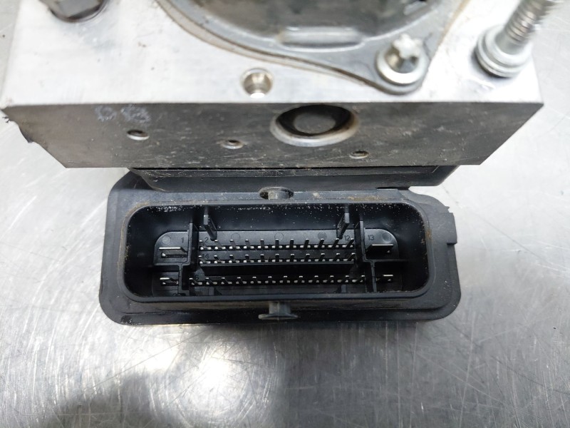 Recambio de abs para mercedes-benz clase a (w176) design referencia OEM IAM A0004313800 A0004313700 